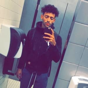 Meet your Posher, Adrian